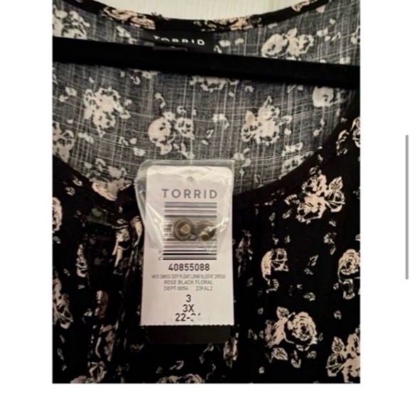 TORRID Black Floral Tiered Midi Dress - Picture 7 of 8